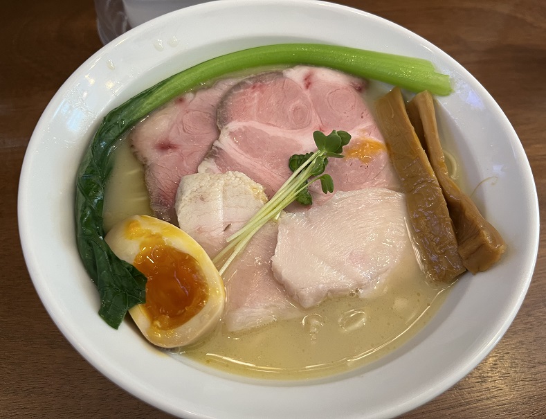 らーめん 麺屋HAKU（埼玉県所沢市）